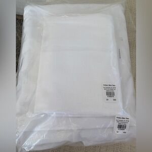 Pottery Barn Dorm Fitted Sheet & Pillowcase